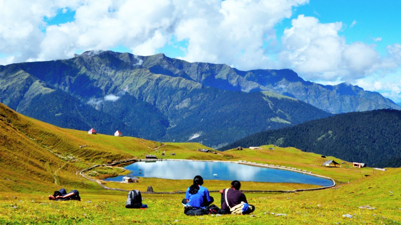 ROOPKUND TREK (8D 7N)